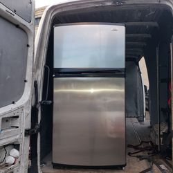 whirlpool fridge use but great condition 90 days warranty
