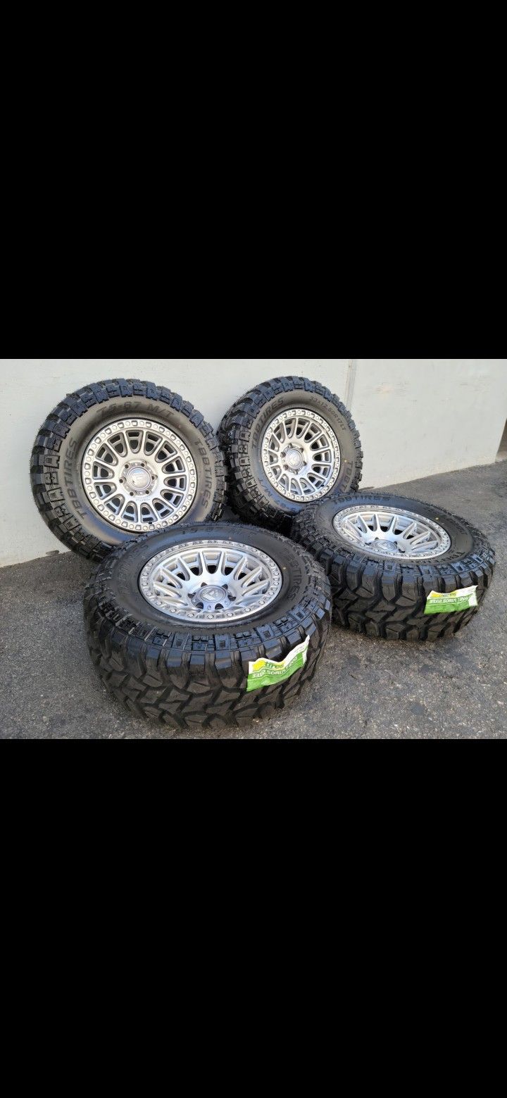 17" Fuel rims w/ 33x12.50R17 TBB tires