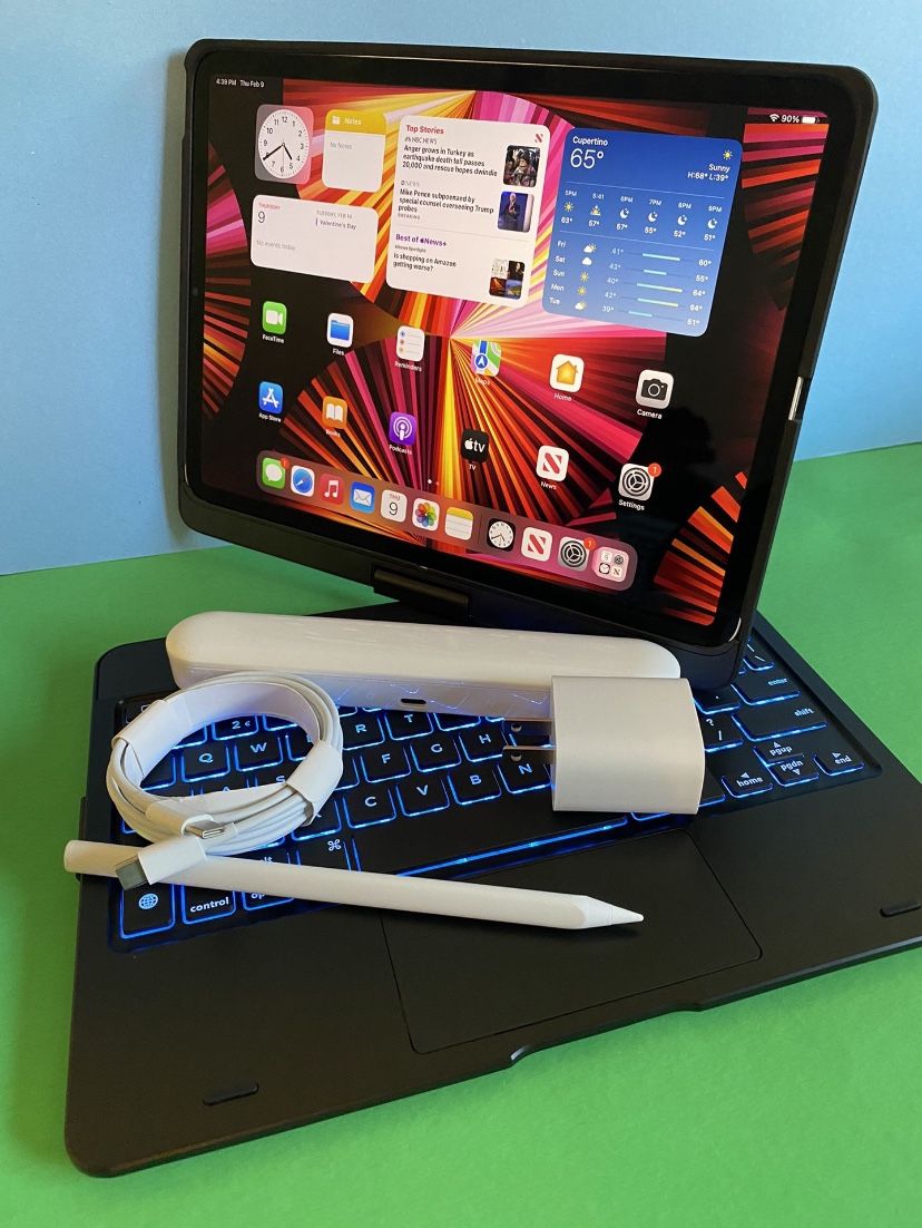 128GB Apple IPad Pro 11” 3rd Generation (2021 Model / M1 chip/ Liquid Retina / Face ID) with stylus pen keyboard case & Accesories