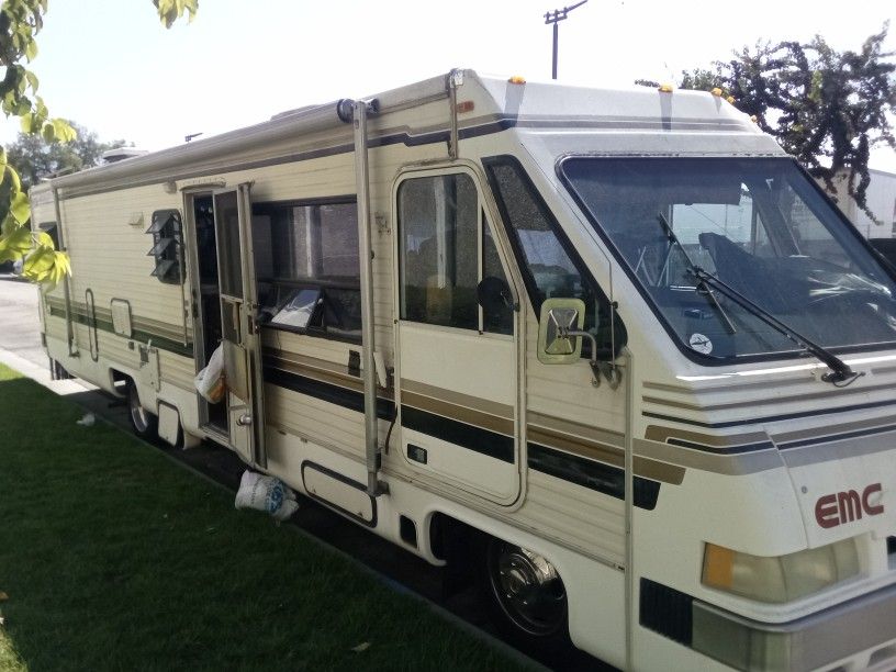 1988 Rvs 1988 RV (2nd Owner)! for Sale in Santa Fe Springs, CA - OfferUp
