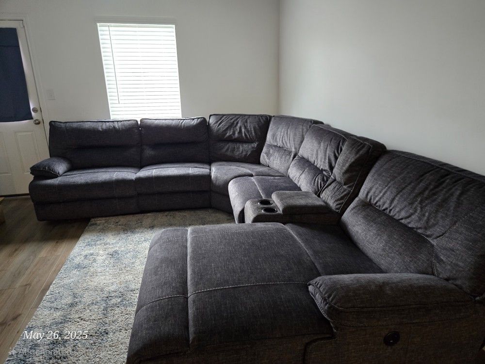 Pacifica Reclining Sectional With Chaise