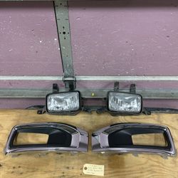 2015-2019 GMC Yukon Denali Foglight Set With Covers OEM 