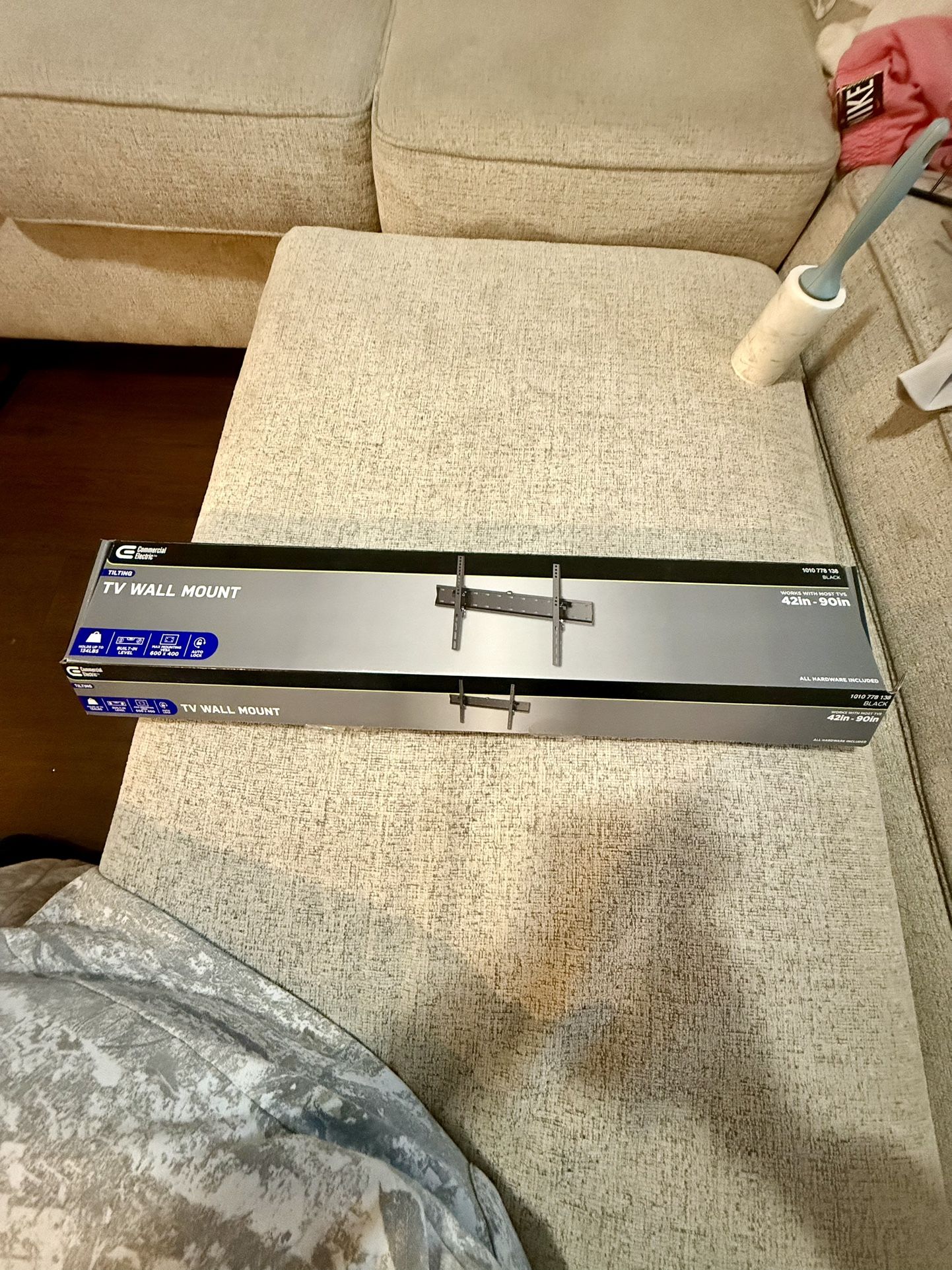Heavy Duty Tilt TV Wall Mount