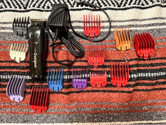 Wahl Designer Professional Clipper w/ 10 Guards – Works, Needs Blade Cleaning