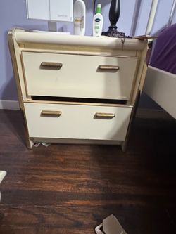 Bedroom set