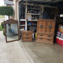 Bedroom Drawer/Nightstand/Mirror/Headboard 