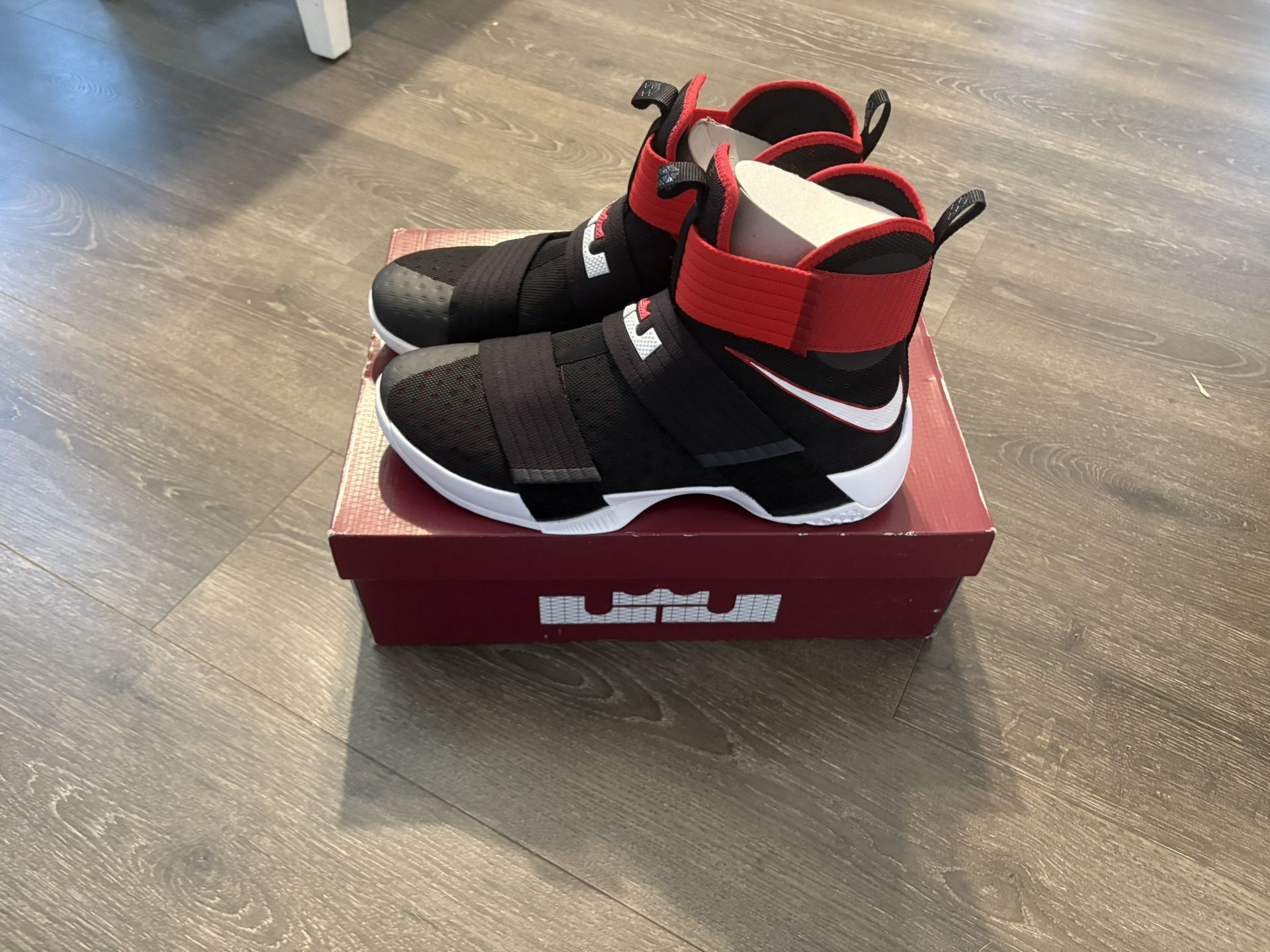 Size 12 LeBron New!!