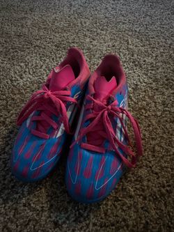 Indoor shoes