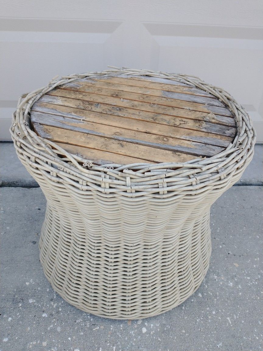 Wicker Side Table Or Plant Stand 