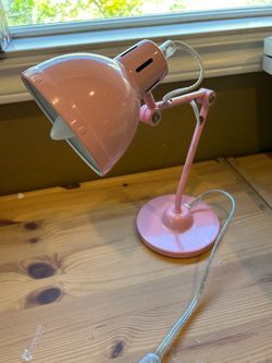 Pink Adjustable Metal Desk Lamp