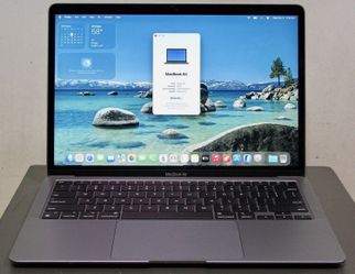 MacBook Air 13 inch space gray