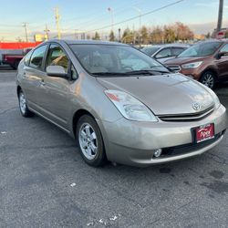 2004 TOYOTA PRIUS 