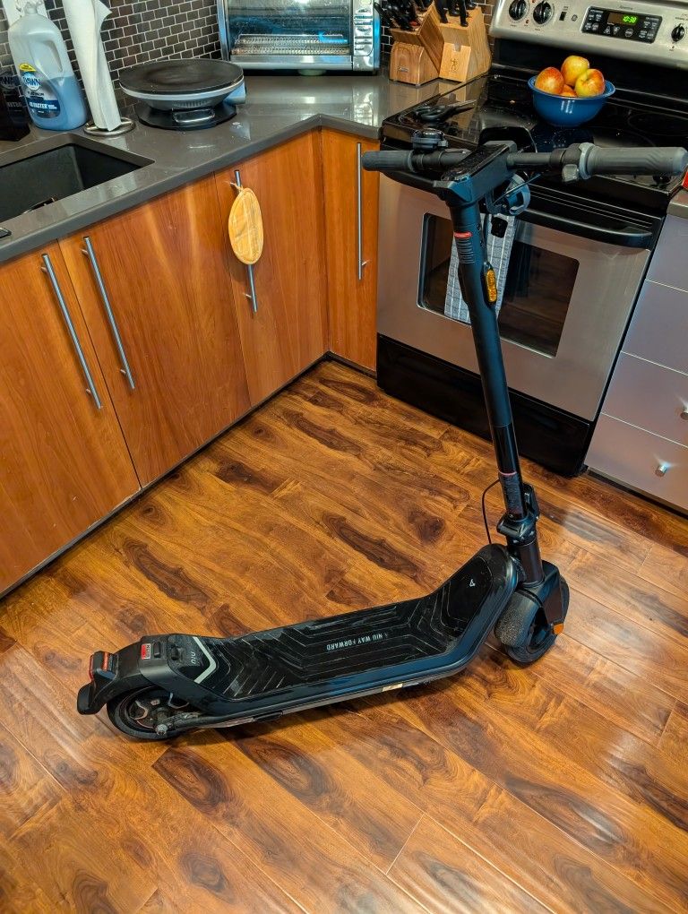 Nui Electric Scooter