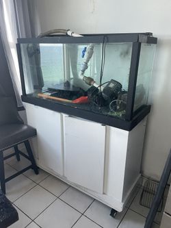 90 Gallon New Clean Seal Equipped With Pump Sump System Light