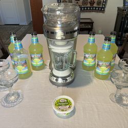 MARGARITAVILLE DM1000 Frozen Concoction Maker + Mix + Glasses