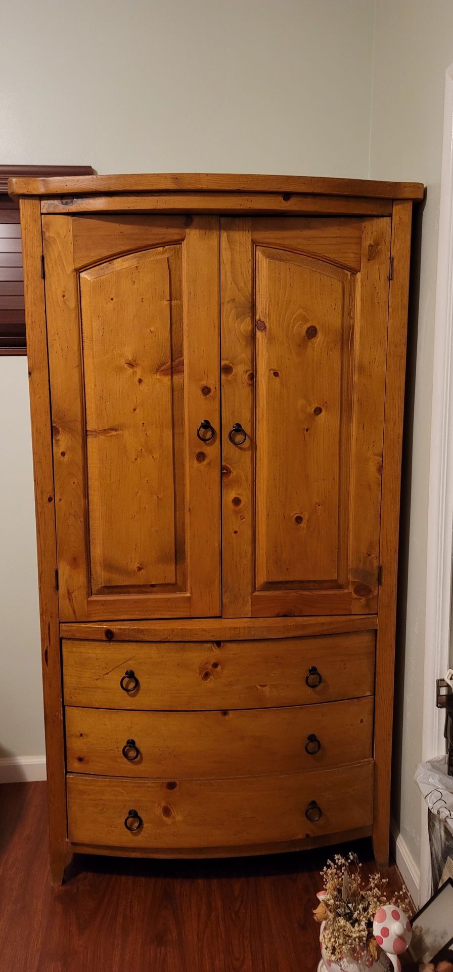 Solid wood dresser closet
