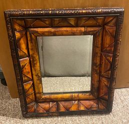 Beautiful accent mirror