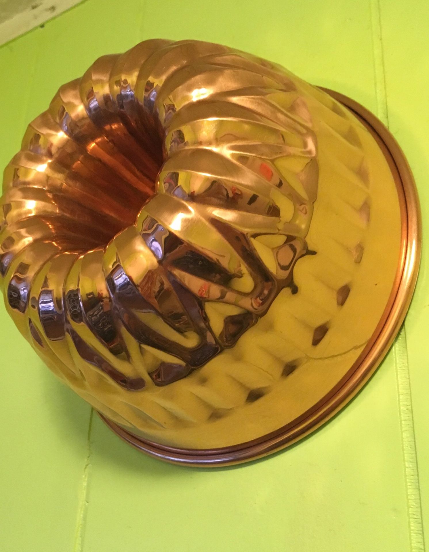 Vintage Copper Round Bundt Cake Kitchen Mold Pan with Brass Ring Hook