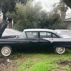 1957 Ford Fairlane Sedan