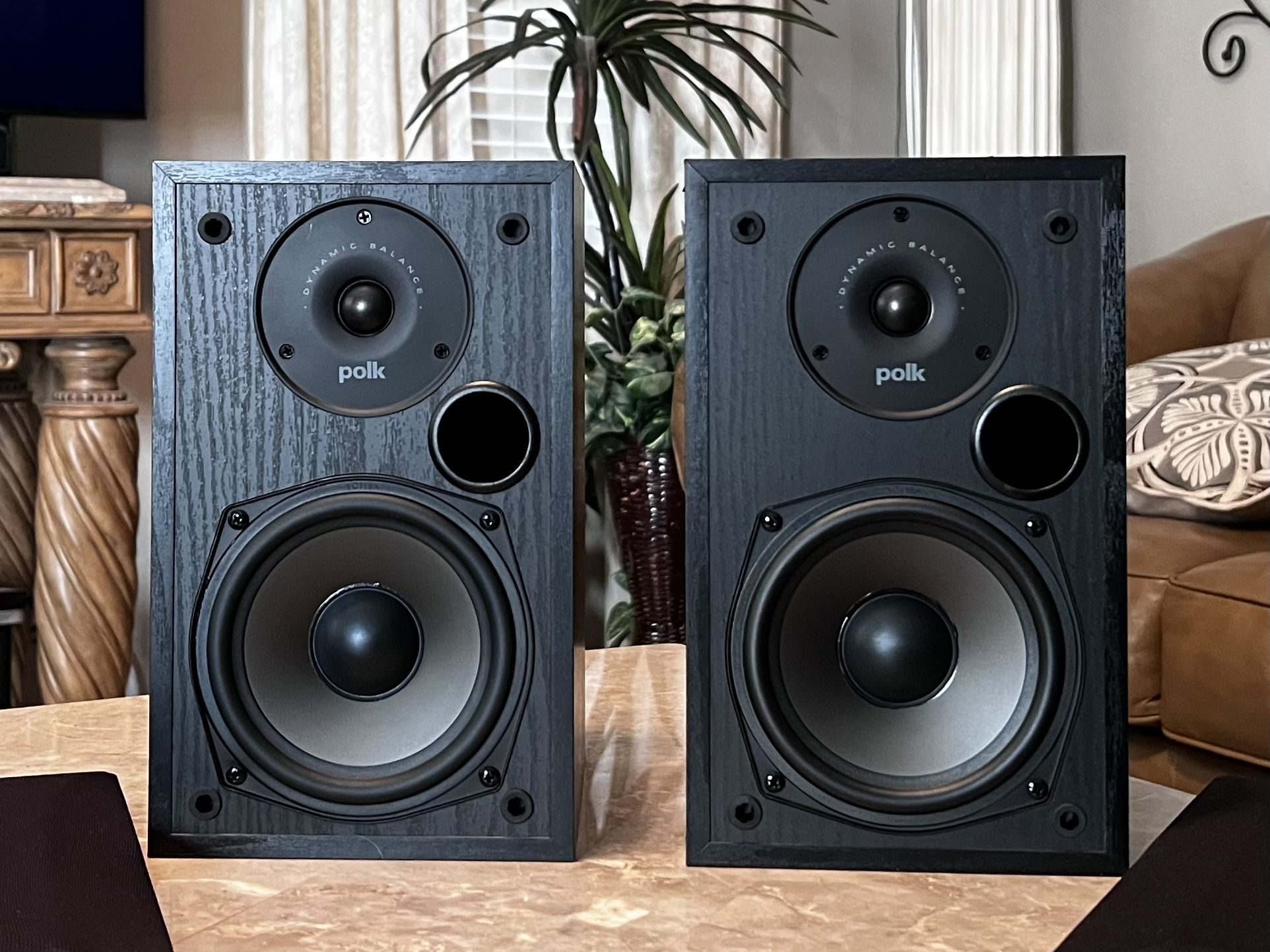 Polk Audio R15 Bookshelf Speakers