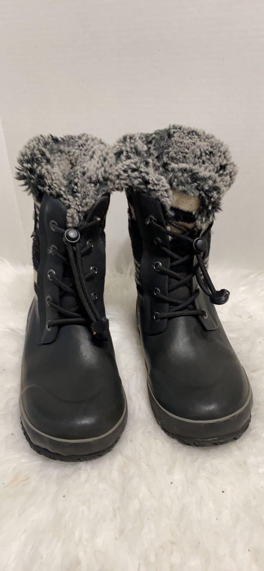 Bogs kids snow rain boots size 2