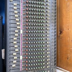 Yamaha Professional Console Mixer 