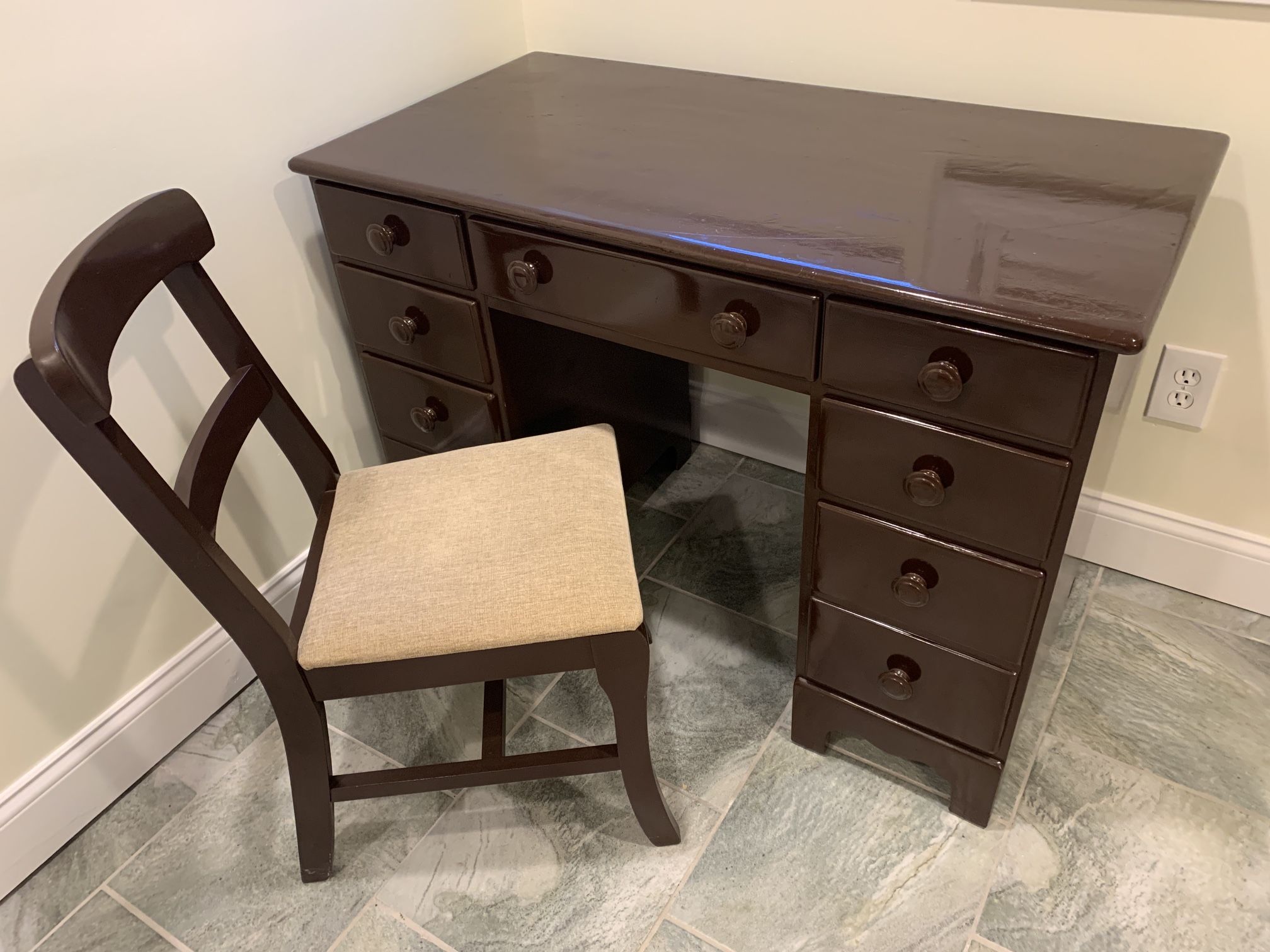 Desk And Chair