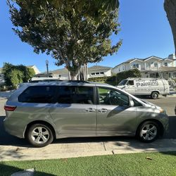 2015 Toyota Sienna