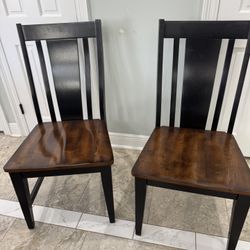 Dinnig Chairs Excellent Condition 