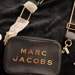 Marc Jacob’s Crossbody Bag