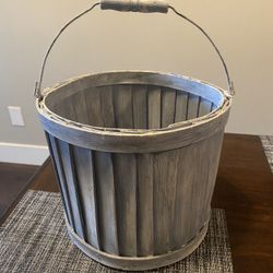 Medium Sizes Blue Gray Bucket Basket 