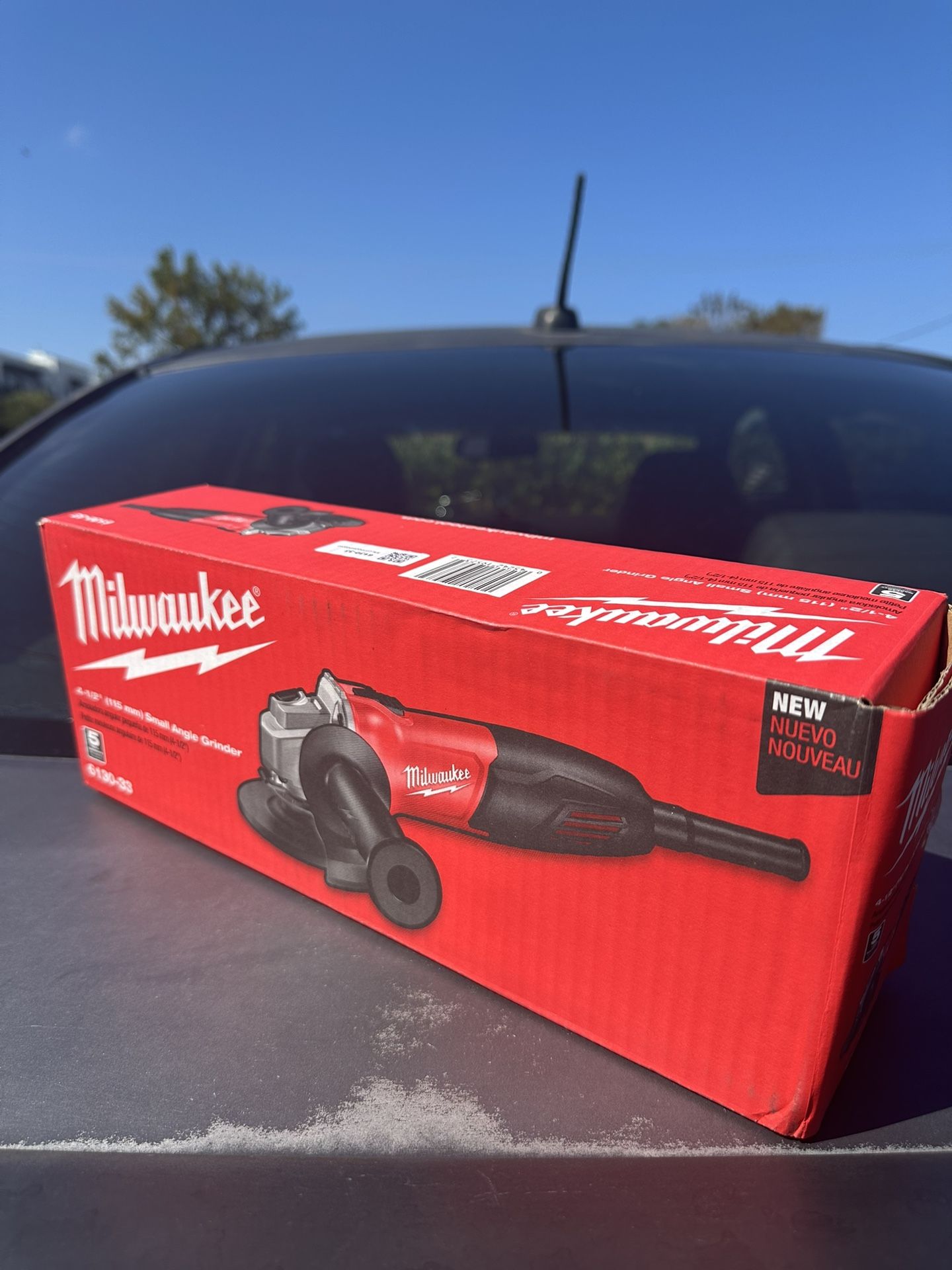 Milwaukee Grinder 41/2 New