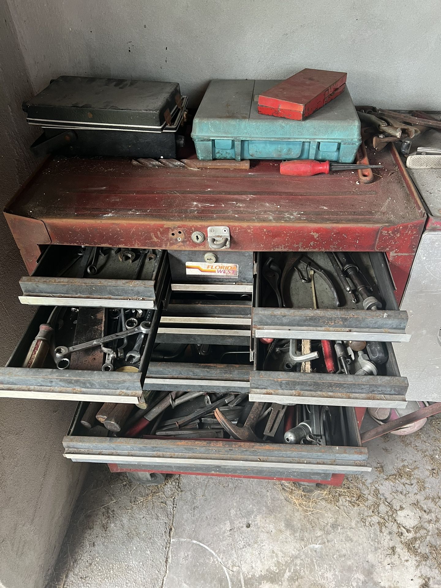 Craftsman Tool Chest Filled With Tools
