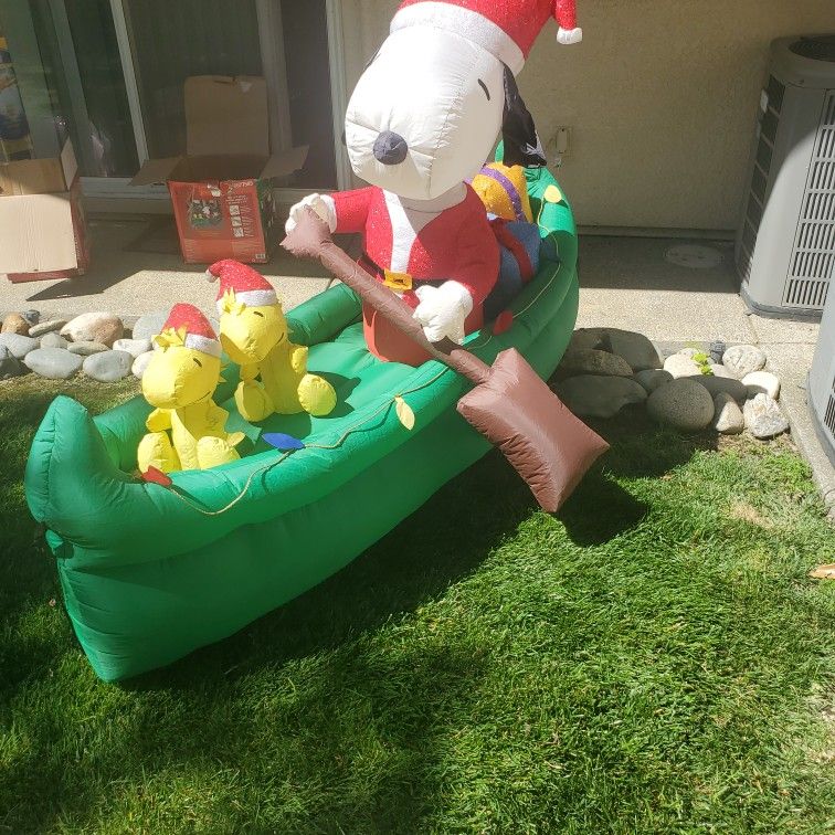 Gemmy Peanuts Snoopy Airblown Inflatable Christmas Yard Decoration, RARE
