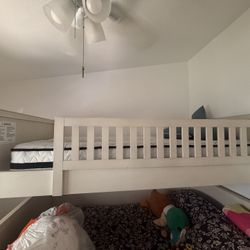 Segundo Nivel De Cama De Madera