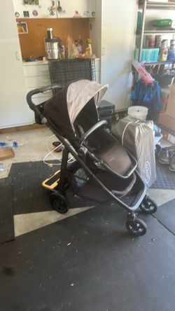Ups baby Cruz with attachment piggyback