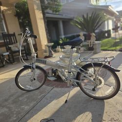 Dahon Mariner folding bike