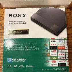 Sony BDP-S3700 Blue-Ray DVD Player with Remote and Cable WiFi Streaming