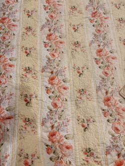 Rose comforter queen size bedspread