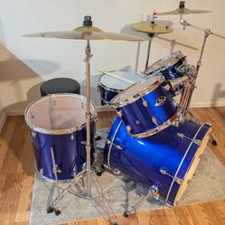 Drum Set Pearl Export EXX17 with hardware percussion