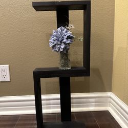 Wall mount for plants