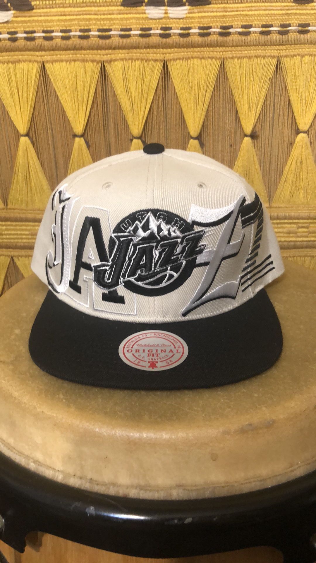 Mitchell & Ness Los Angeles Lakers Black Hype Type Snapback Hat