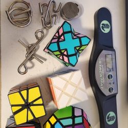 Puzzles & Rubik Cubes