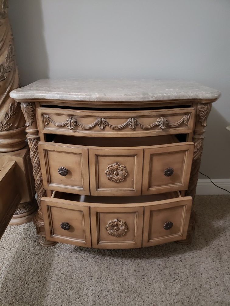 Ashley Furniture South Coast Poster Bed set Selling Separately for