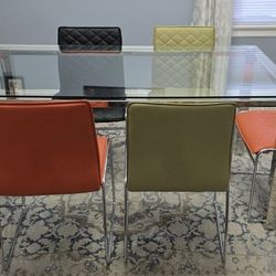 Dining Set. Glass Table. 6 Chairs.