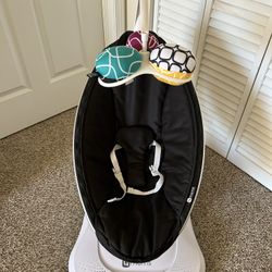 4moms mamaRoo Multi-Motion Baby Swing