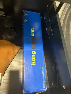 Tv mount MUST GO IMMEDIATELY