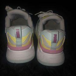 Pumas Size Size 7 Woman’s 