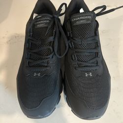 Under Armour Sneakers