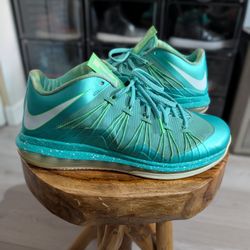 Size 10.5 Men's 
Nike Air Max LeBron 10 Low 
Easter 
579765-300

